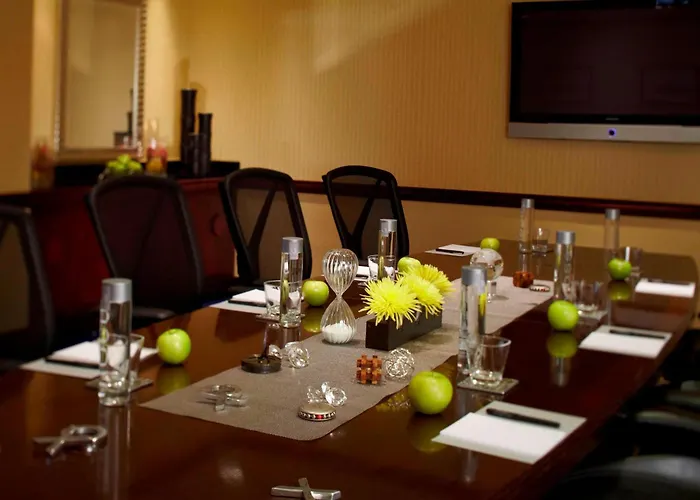 Renaissance Mobile Riverview Plaza Hotel