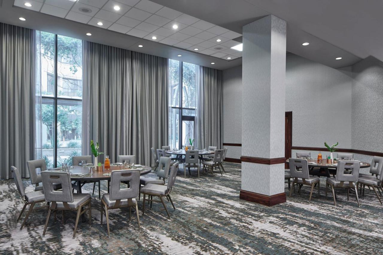 Renaissance Riverview Plaza Hotel Mobile